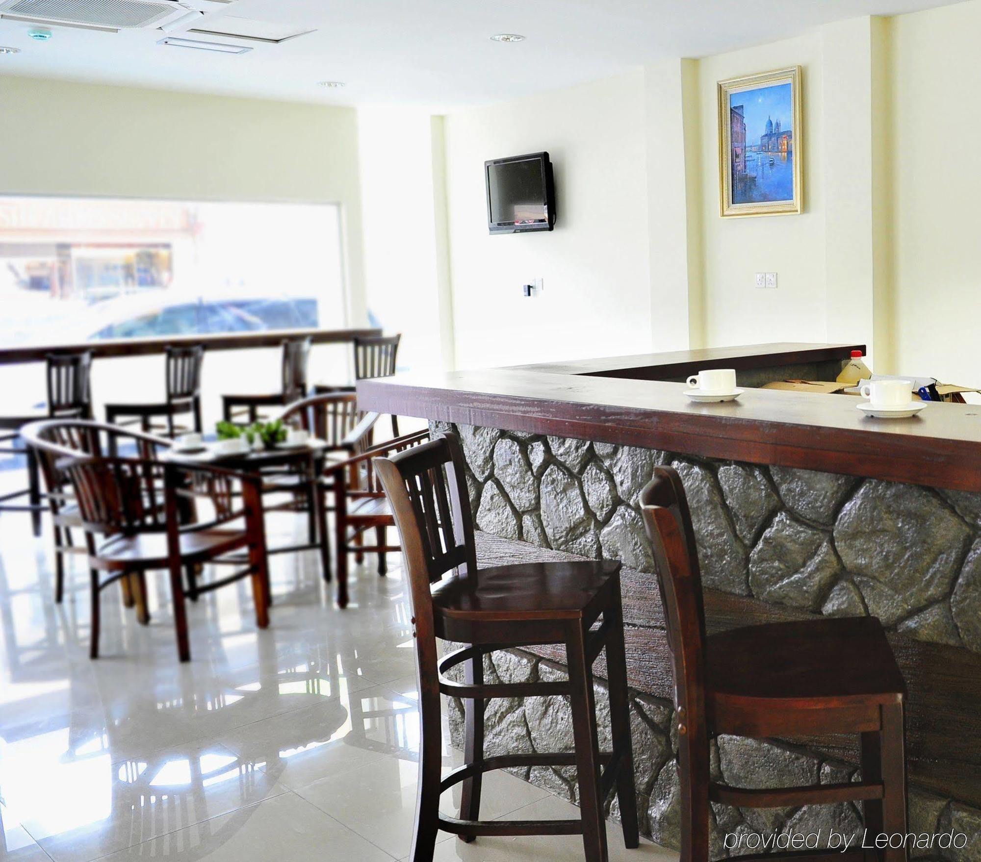 Zamburger Street Food Hotel